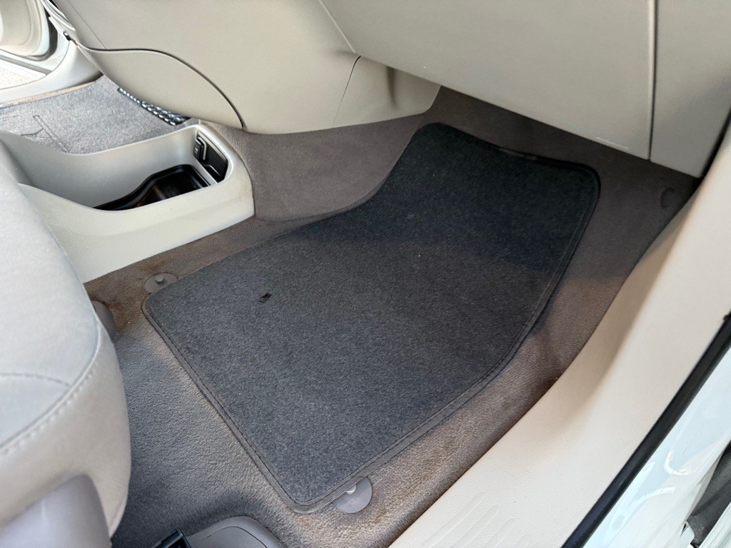 2017 Chrysler Pacifica Image 24