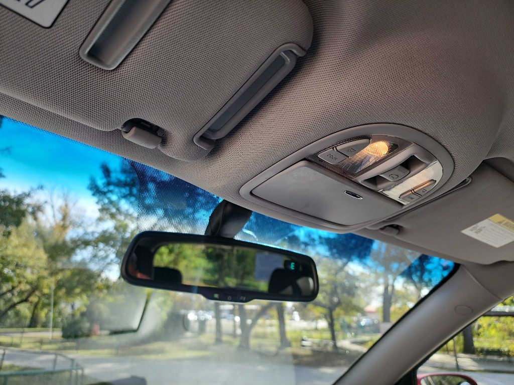 2011 Hyundai Santa Fe Image 24