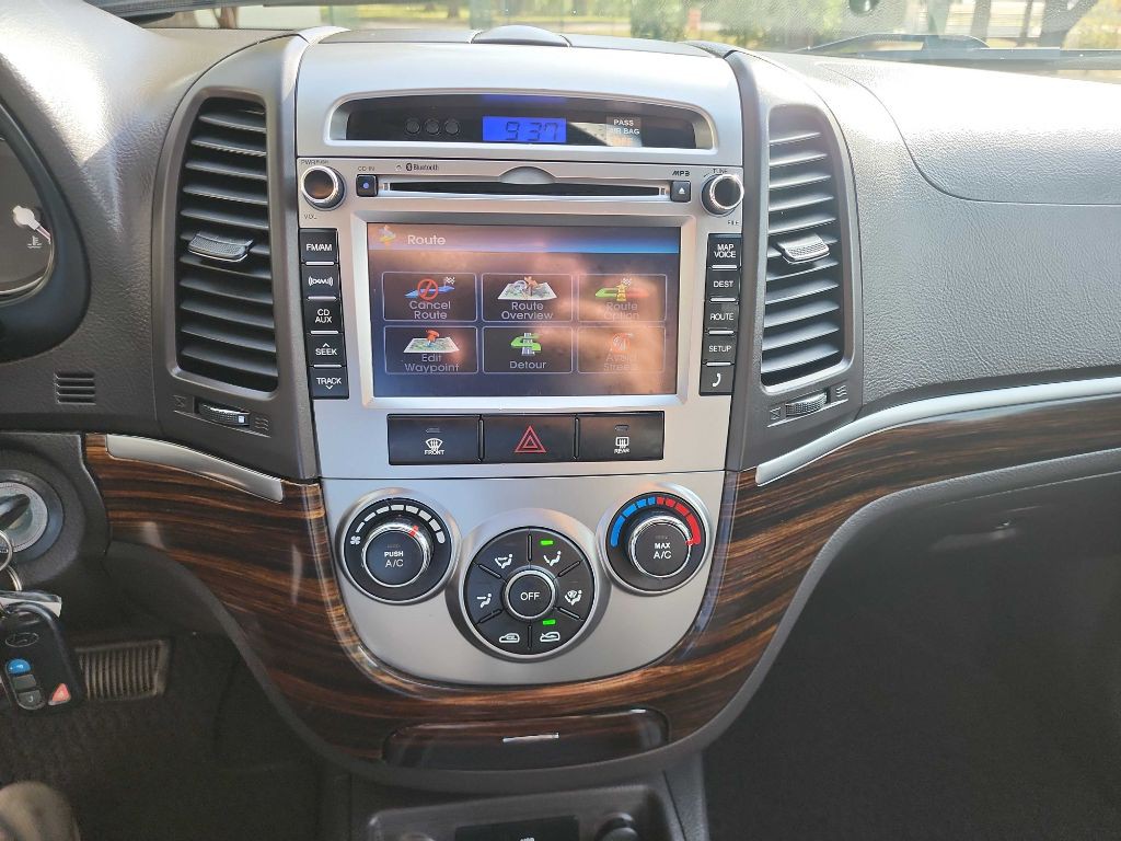 2011 Hyundai Santa Fe Image 27