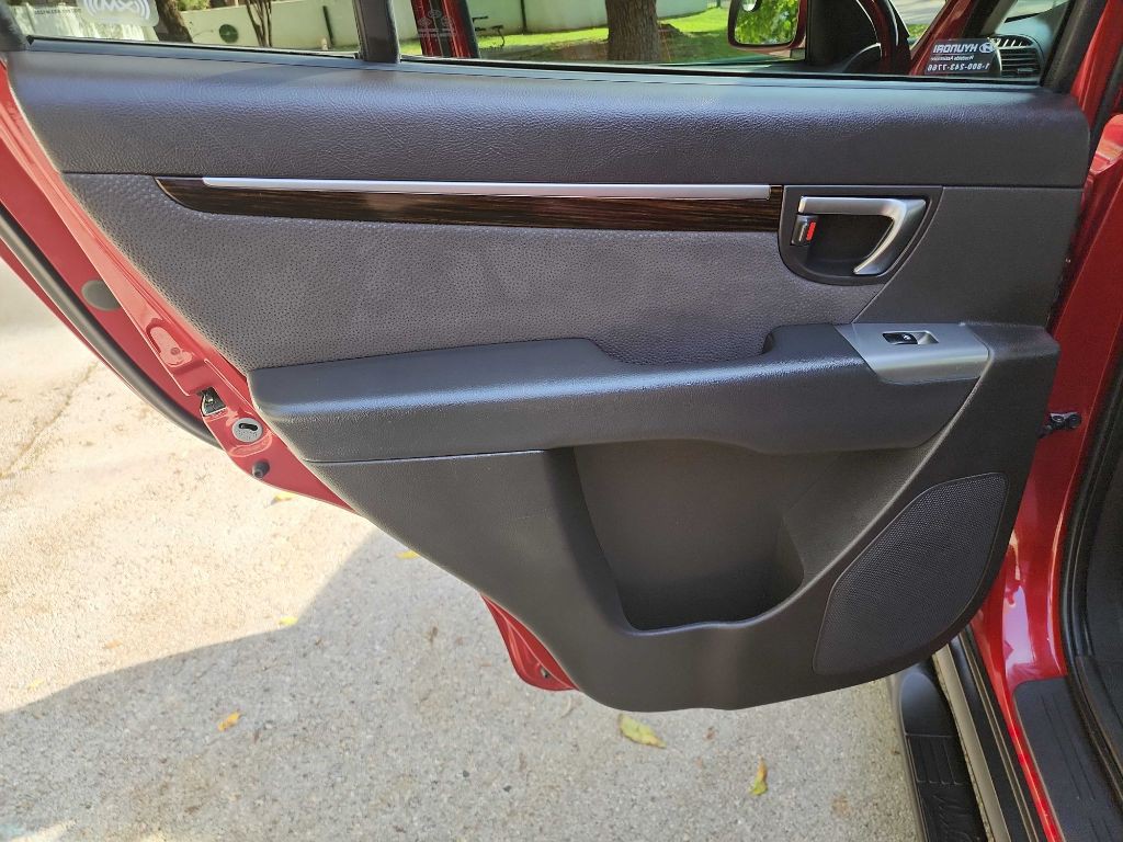 2011 Hyundai Santa Fe Image 32