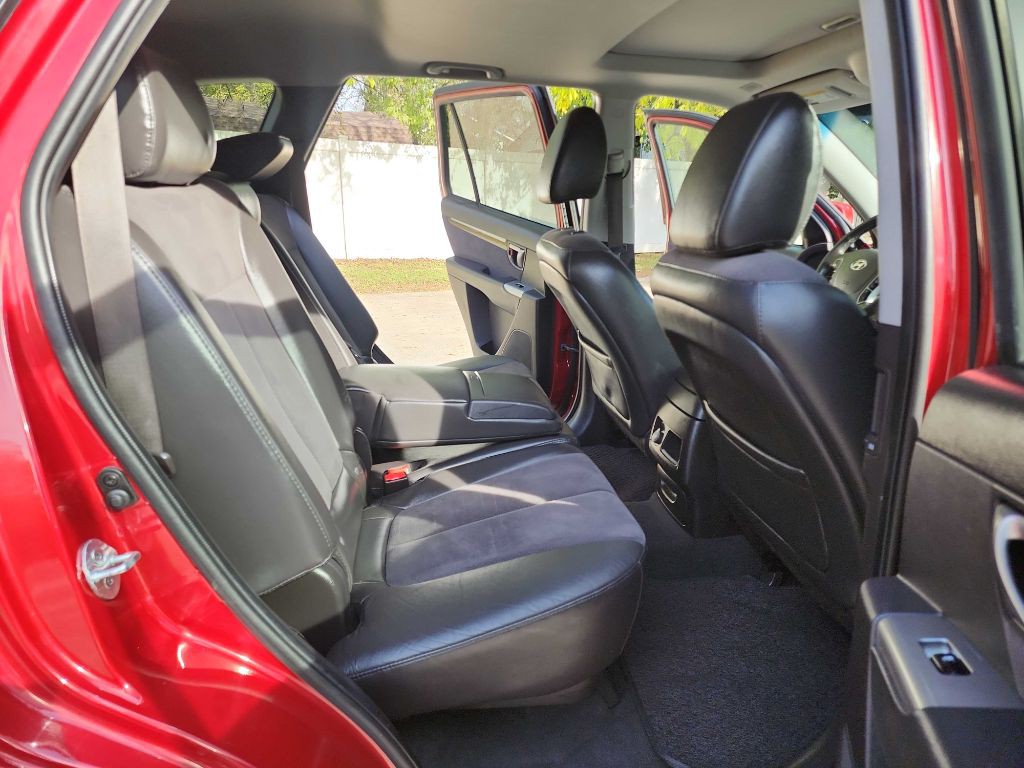 2011 Hyundai Santa Fe Image 38