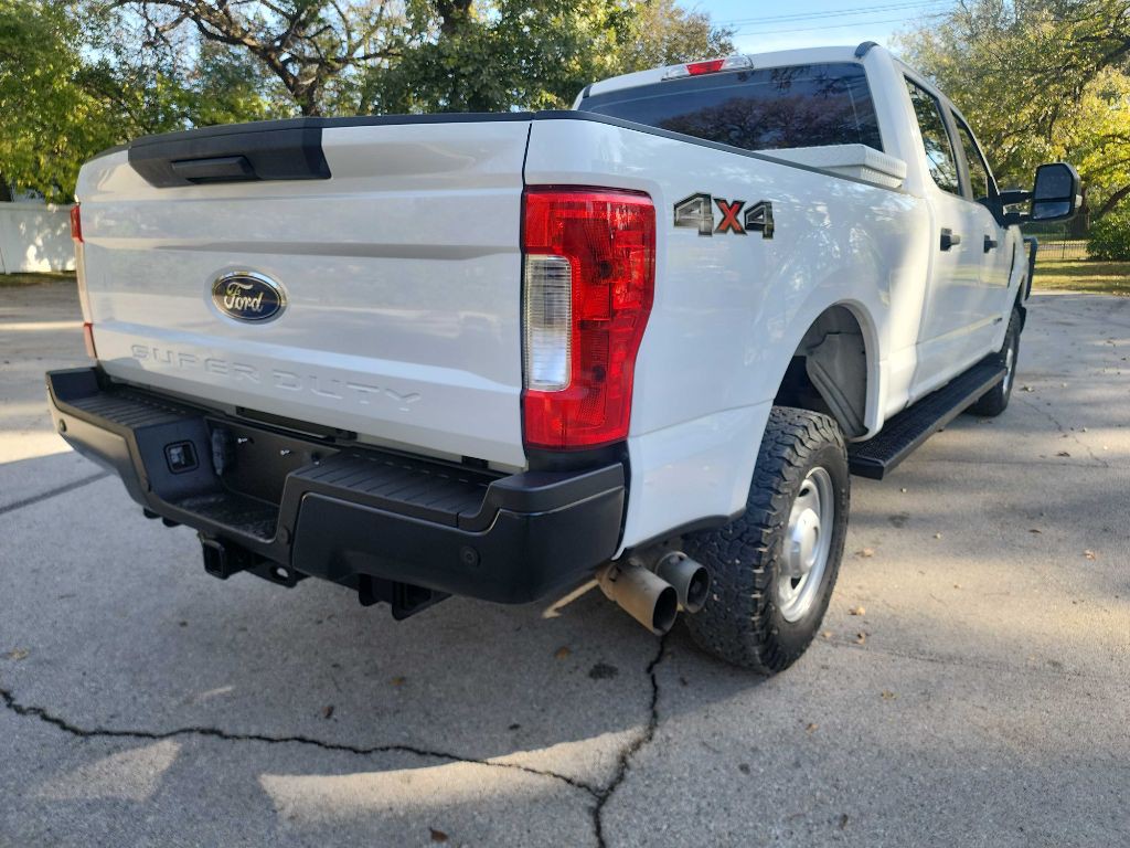 2017 Ford F-250 Image 9