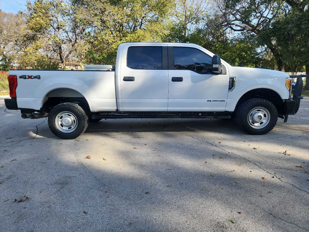 2017 Ford F-250 Image 11