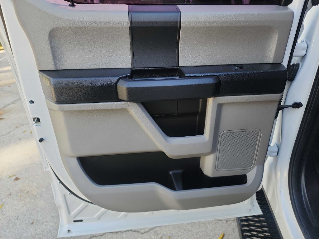 2017 Ford F-250 Image 27