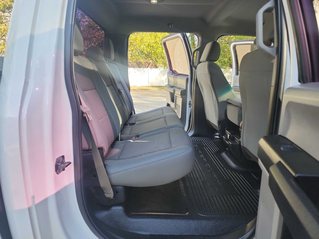 2017 Ford F-250 Image 30