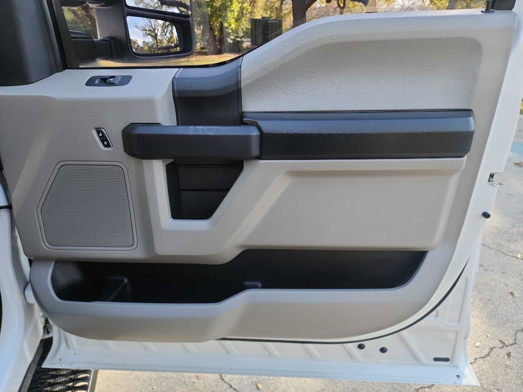 2017 Ford F-250 Image 31