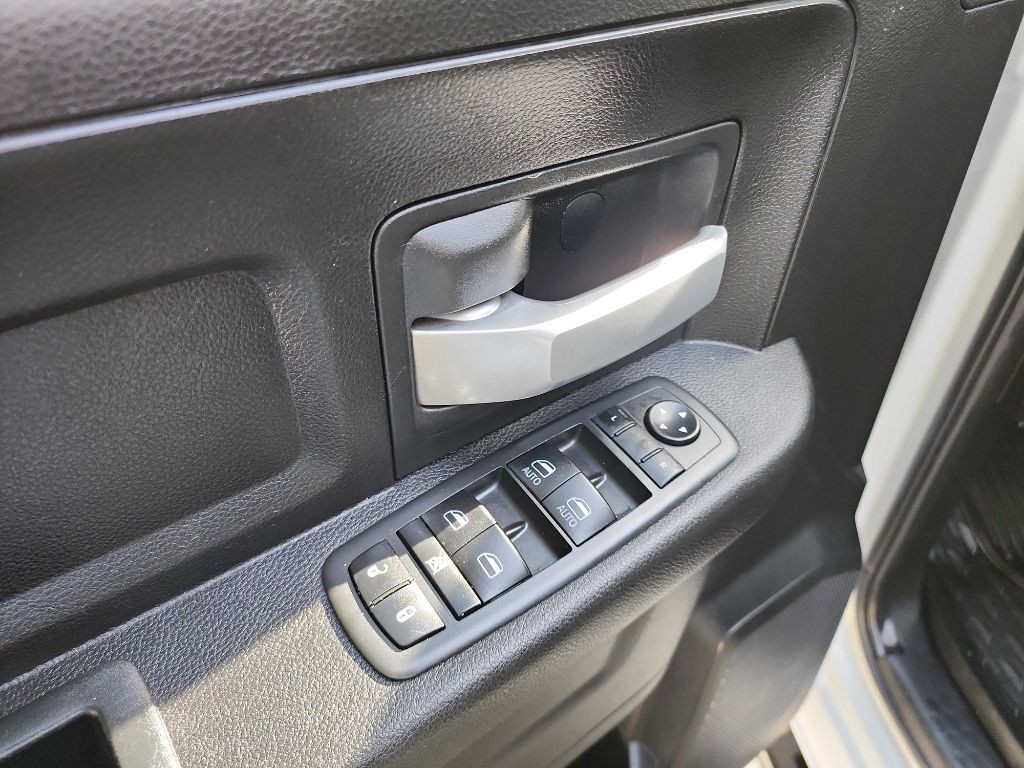 2019 RAM 3500 Image 17