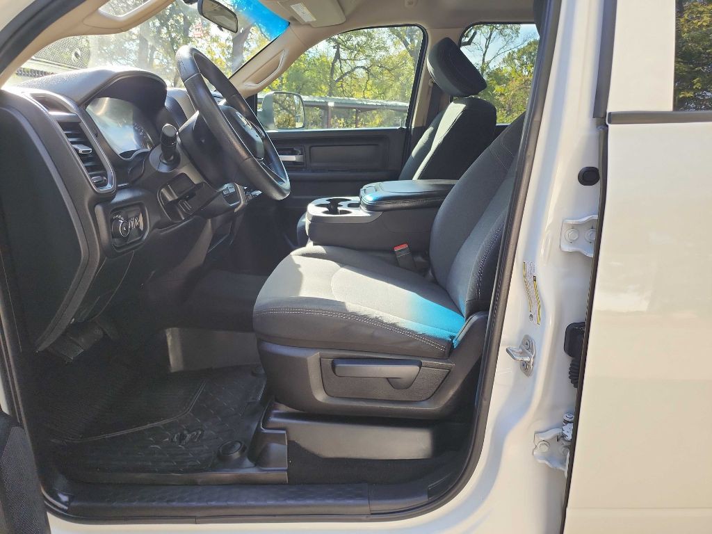 2019 RAM 3500 Image 18