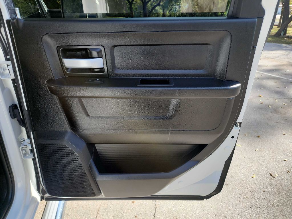 2019 RAM 3500 Image 34