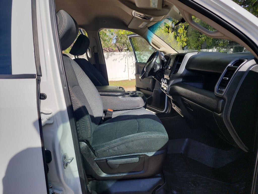 2019 RAM 3500 Image 37