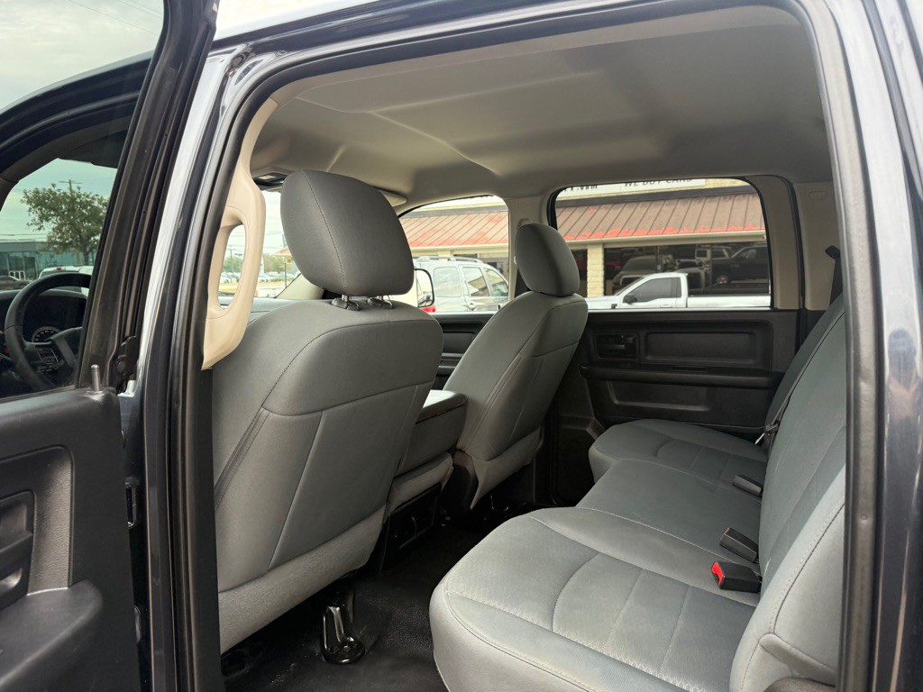 2014 RAM 2500 Image 18