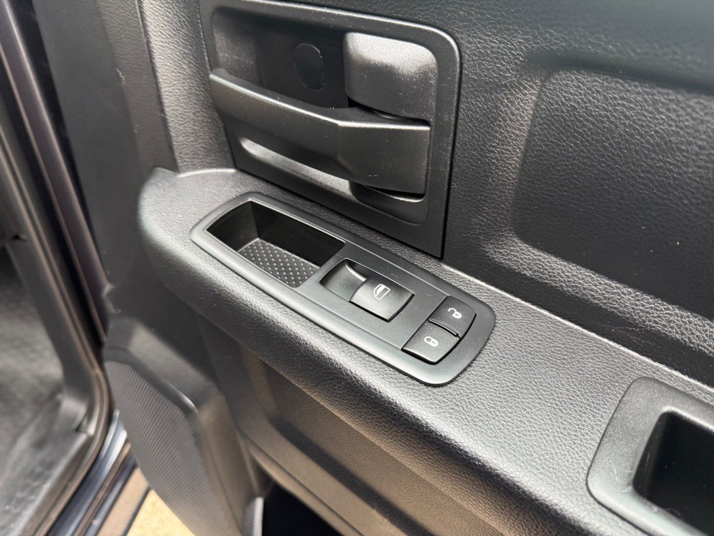 2014 RAM 2500 Image 26