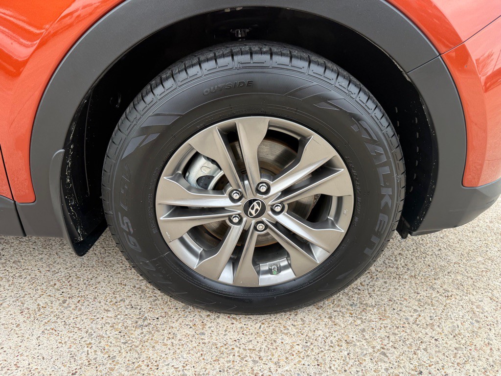 2014 Hyundai Santa Fe Sport Image 14