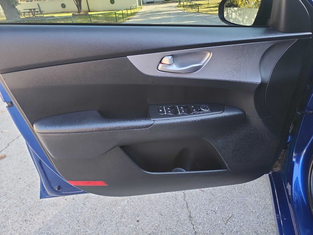 2022 Kia Forte Image 13