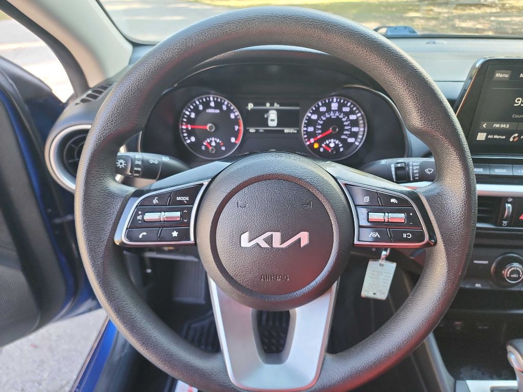 2022 Kia Forte Image 15