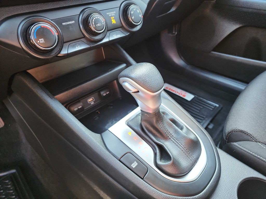 2022 Kia Forte Image 24
