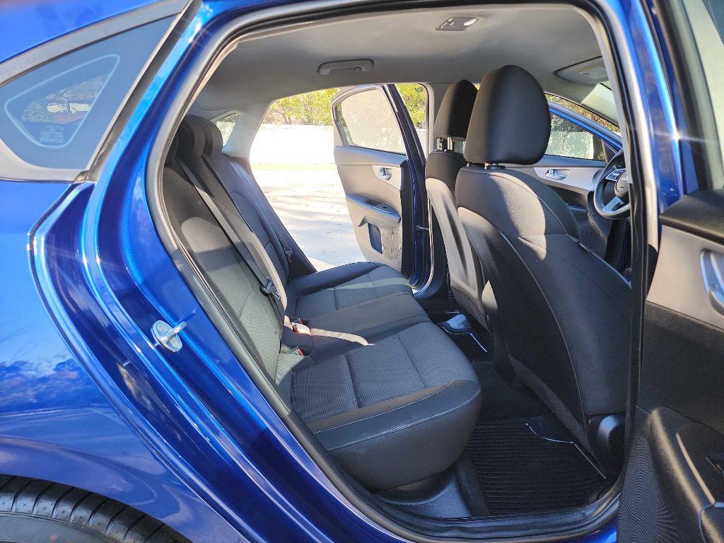 2022 Kia Forte Image 32