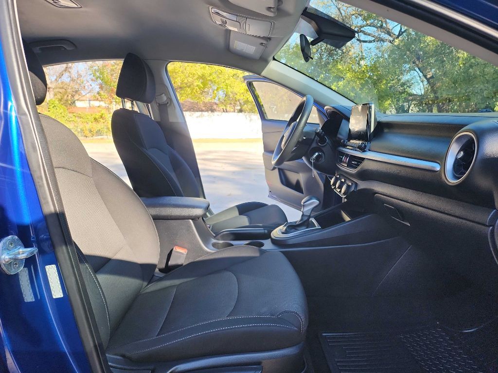 2022 Kia Forte Image 34