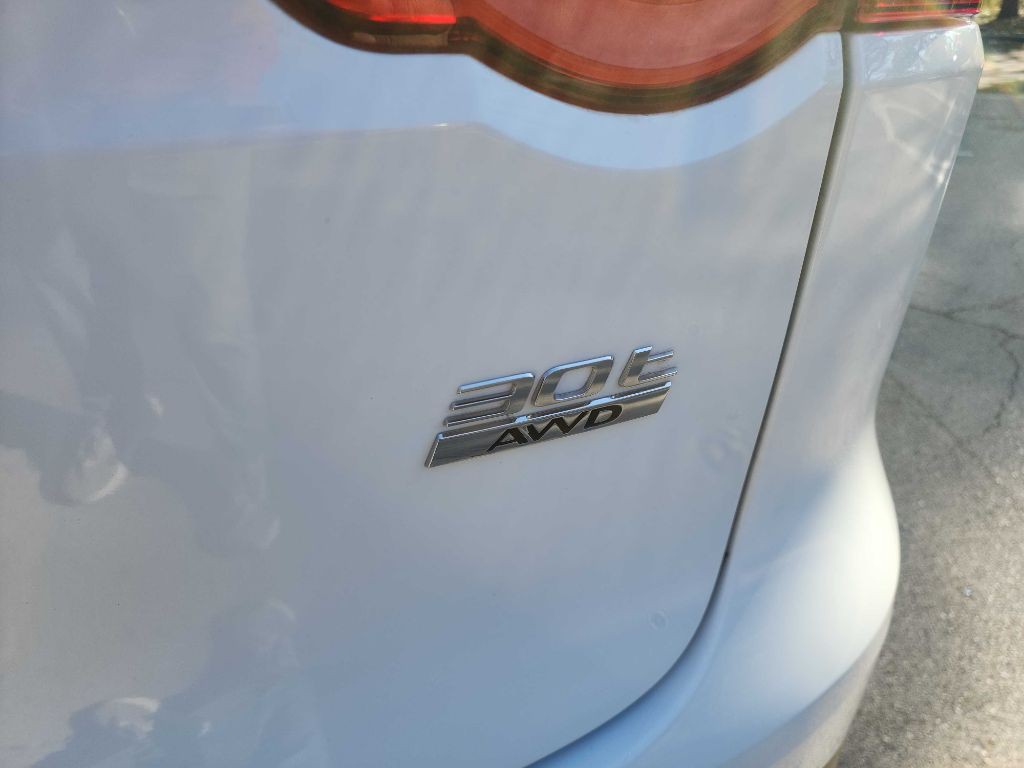 2018 Jaguar F-PACE Image 9