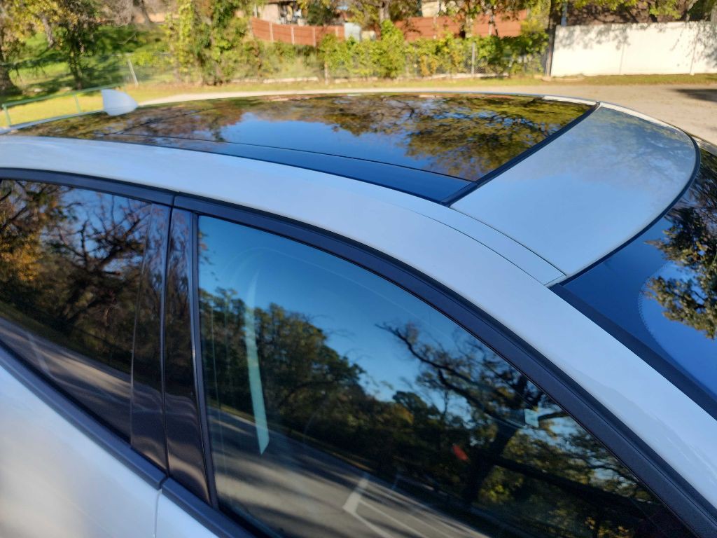 2018 Jaguar F-PACE Image 17