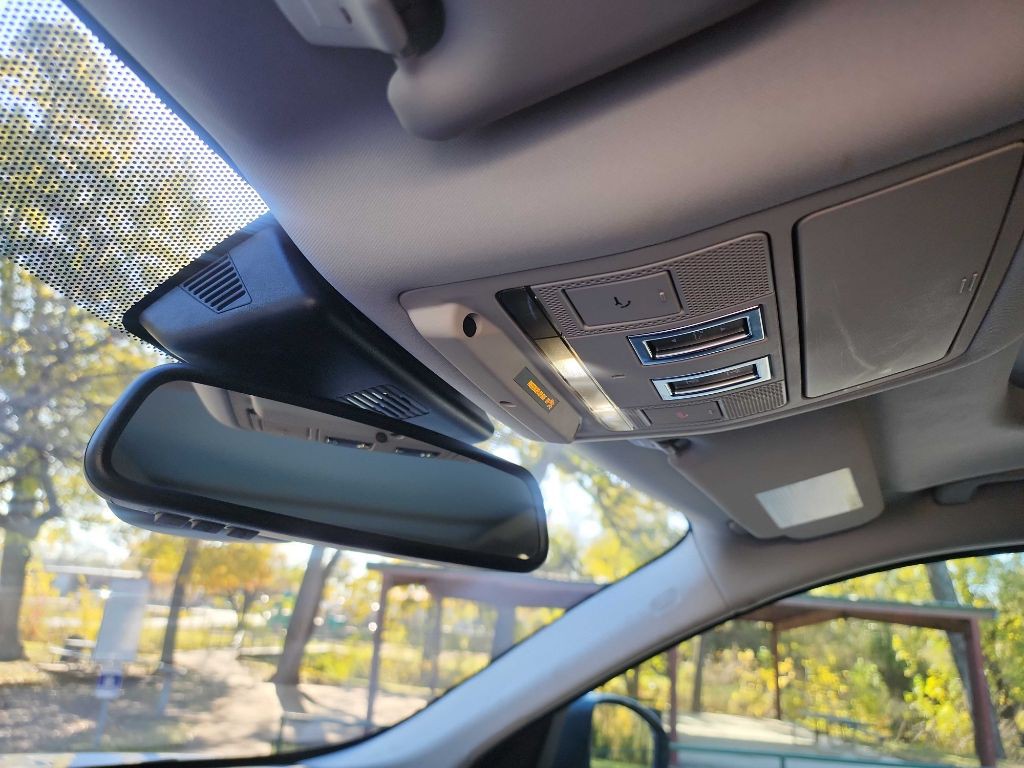 2018 Jaguar F-PACE Image 27