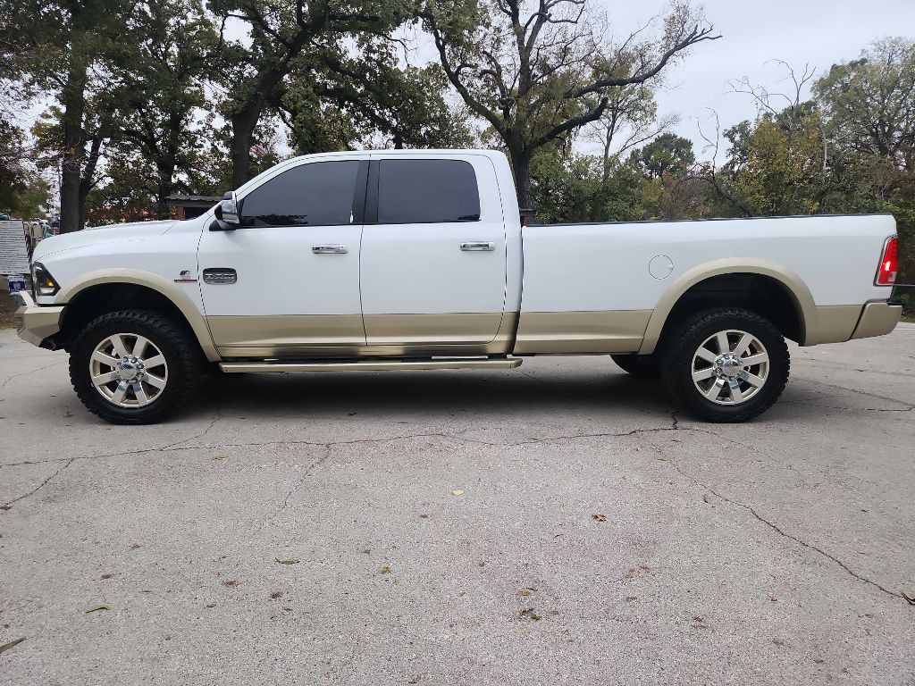 2016 RAM 3500 Image 5