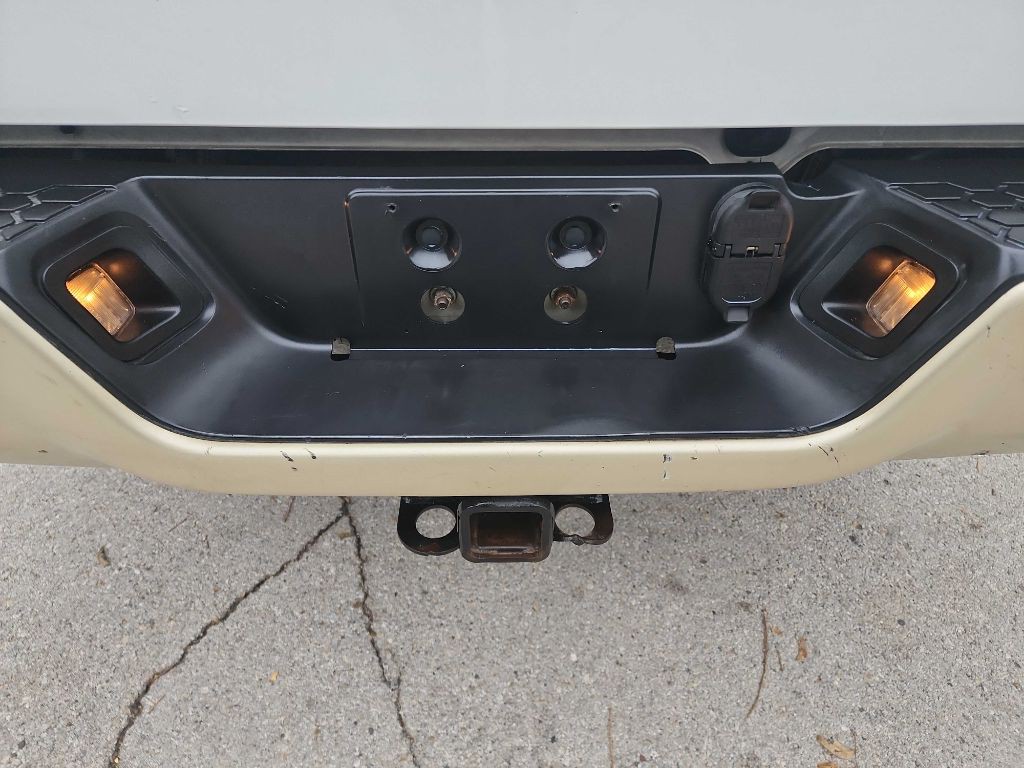 2016 RAM 3500 Image 11