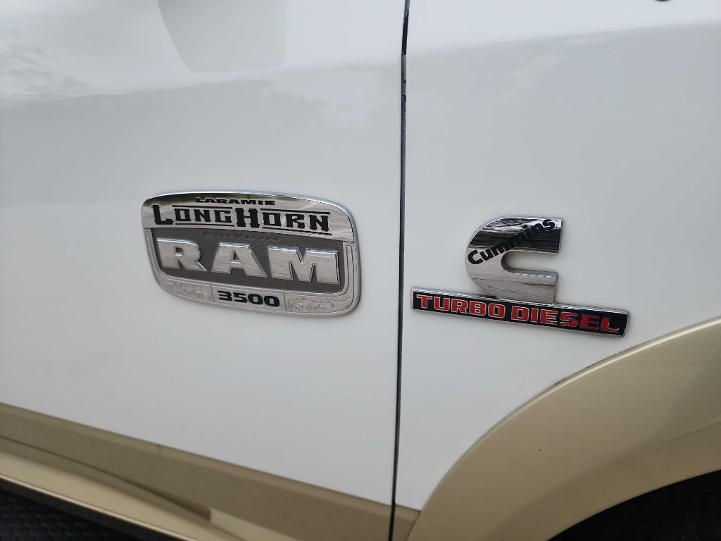 2016 RAM 3500 Image 16