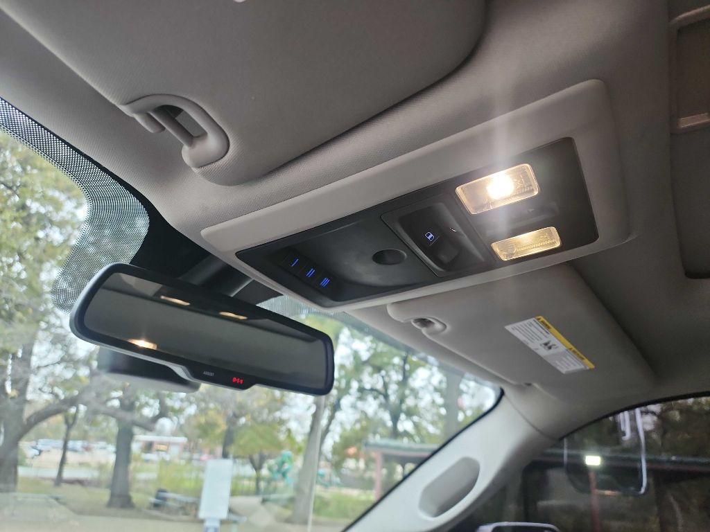 2016 RAM 3500 Image 29