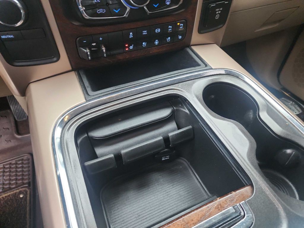 2016 RAM 3500 Image 33