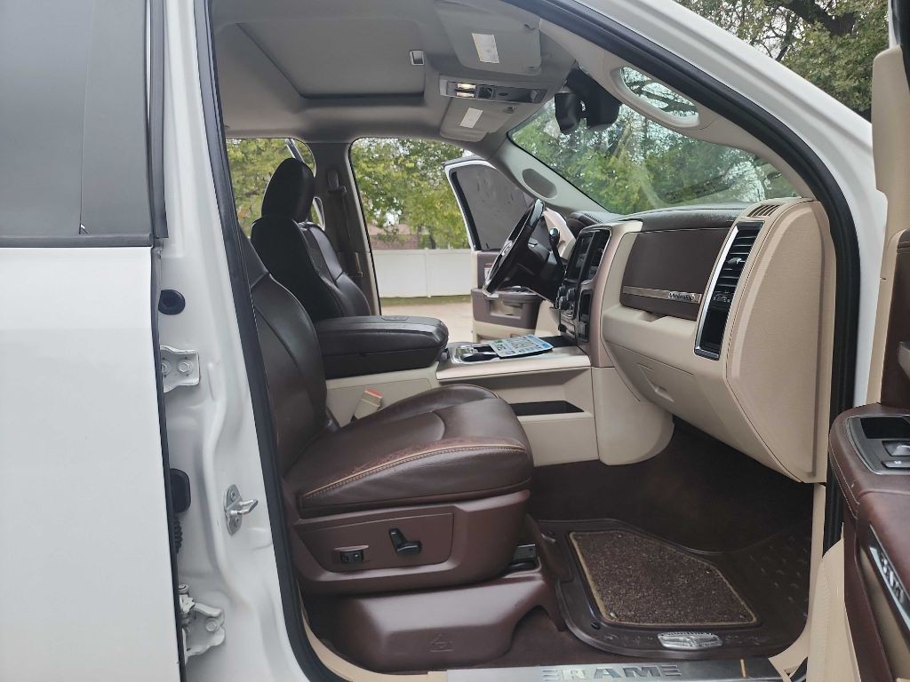 2016 RAM 3500 Image 44