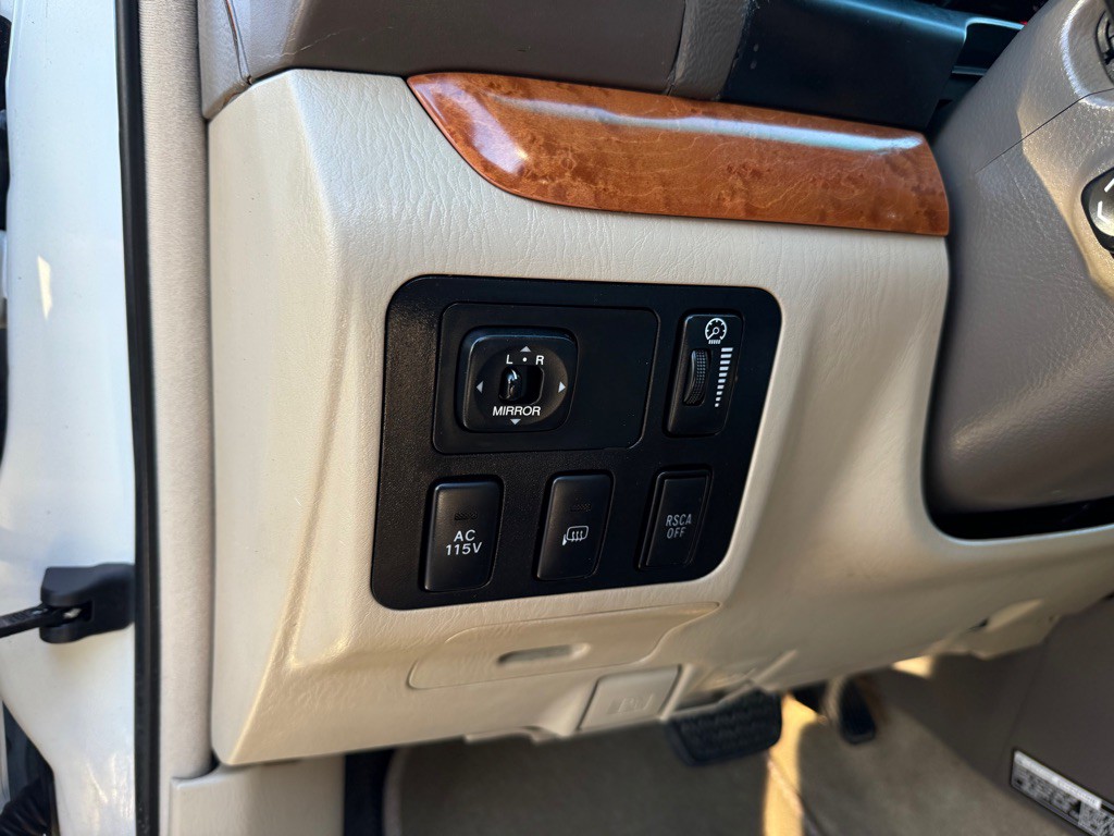 2005 Lexus GX Image 18