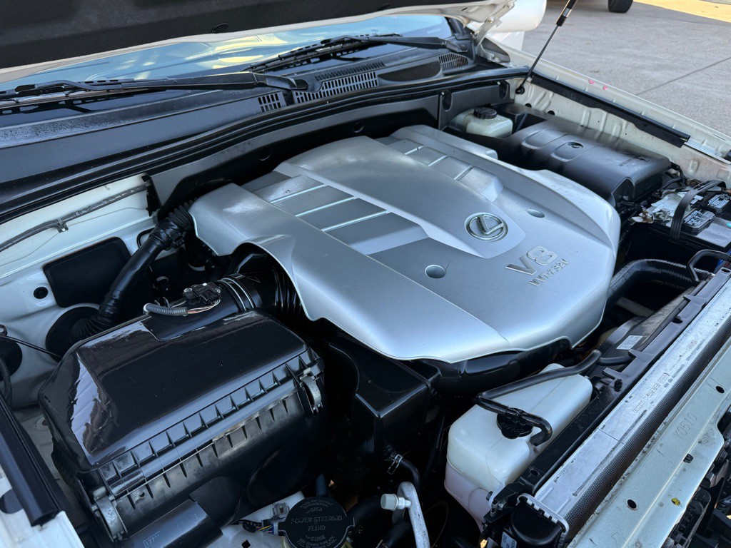 2005 Lexus GX Image 36