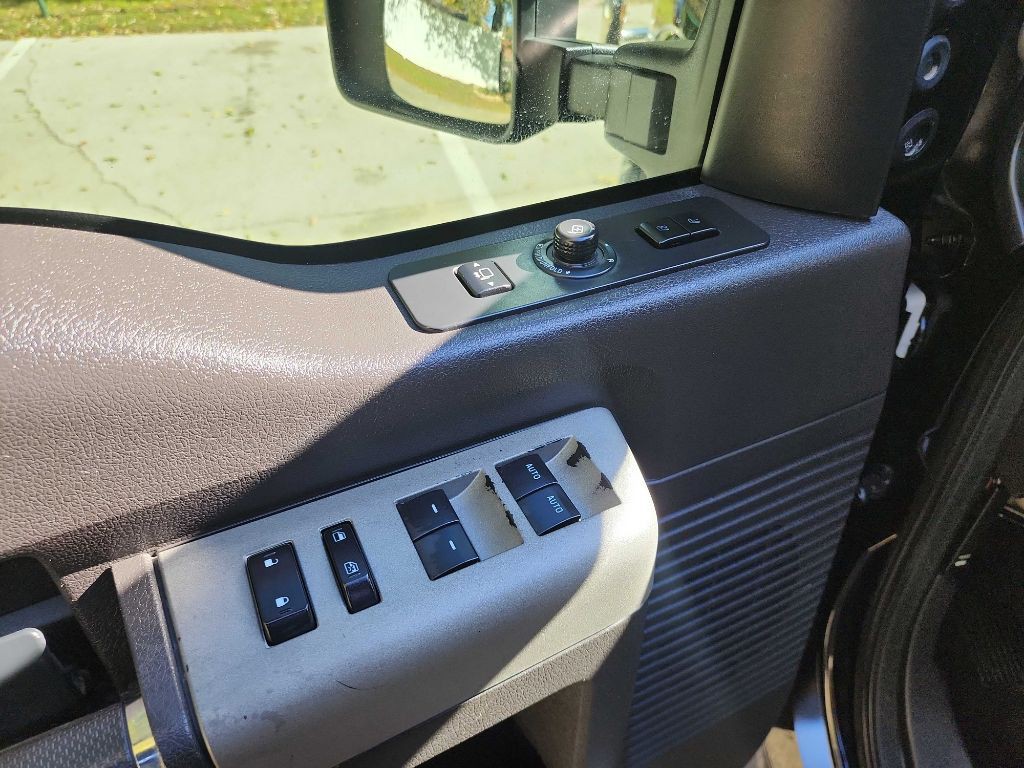 2016 Ford F-350 Image 20
