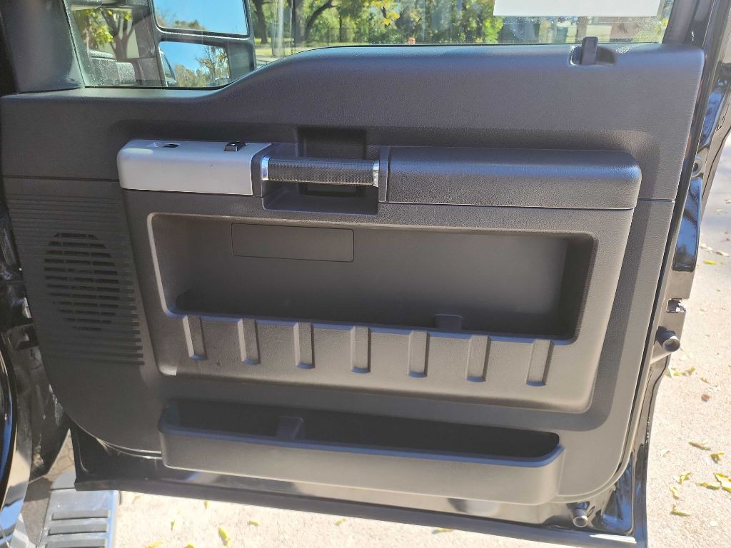 2016 Ford F-350 Image 42