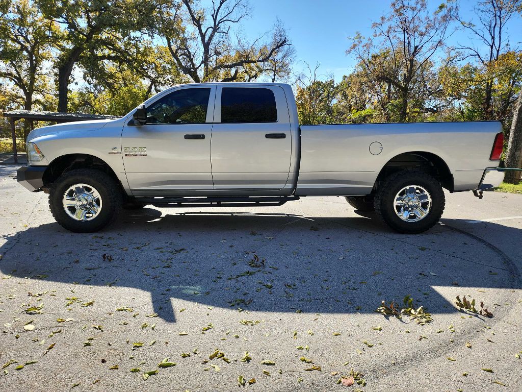 2016 RAM 3500 Image 5