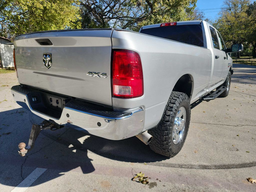 2016 RAM 3500 Image 12