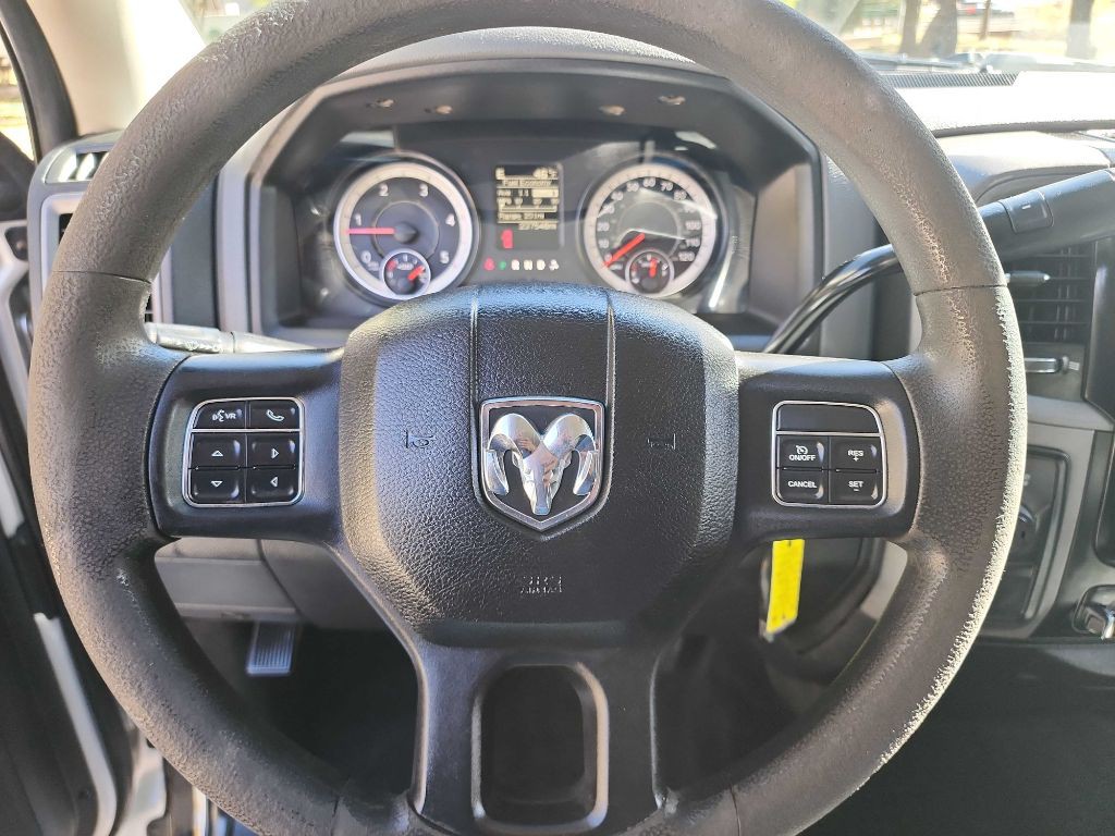 2016 RAM 3500 Image 20