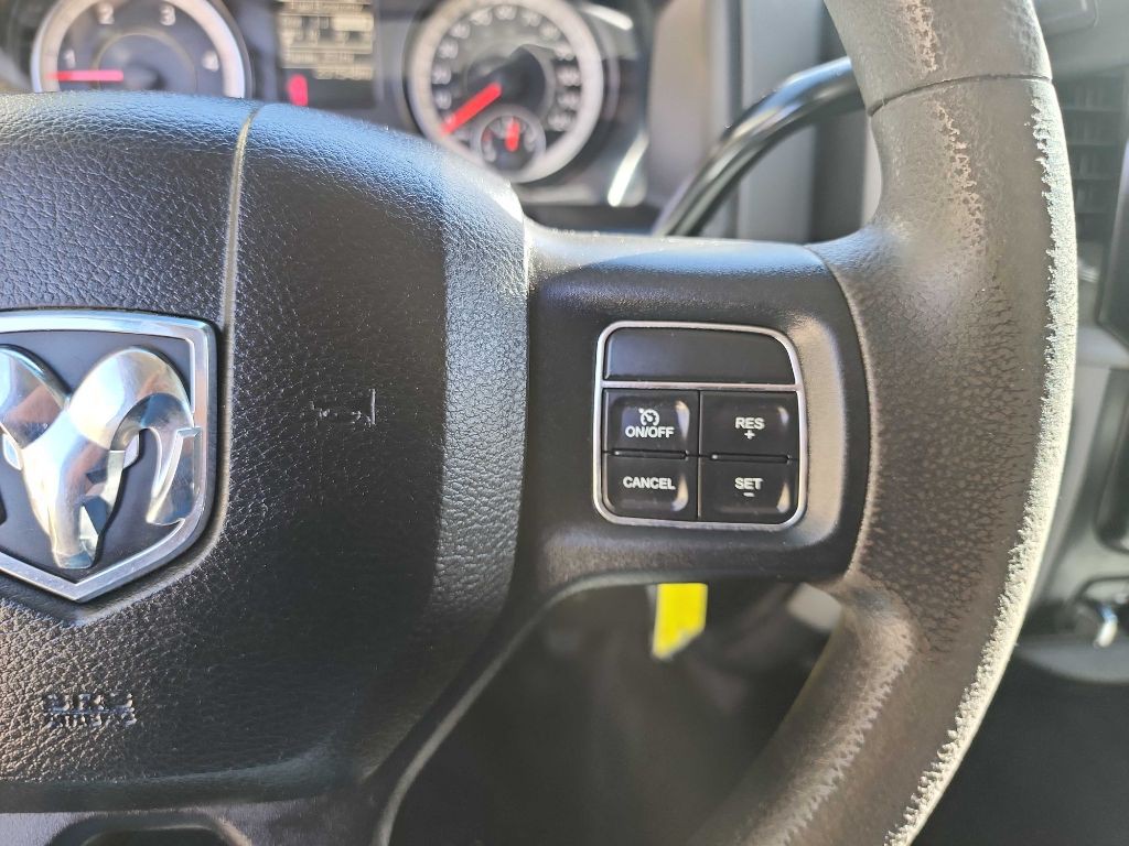 2016 RAM 3500 Image 22