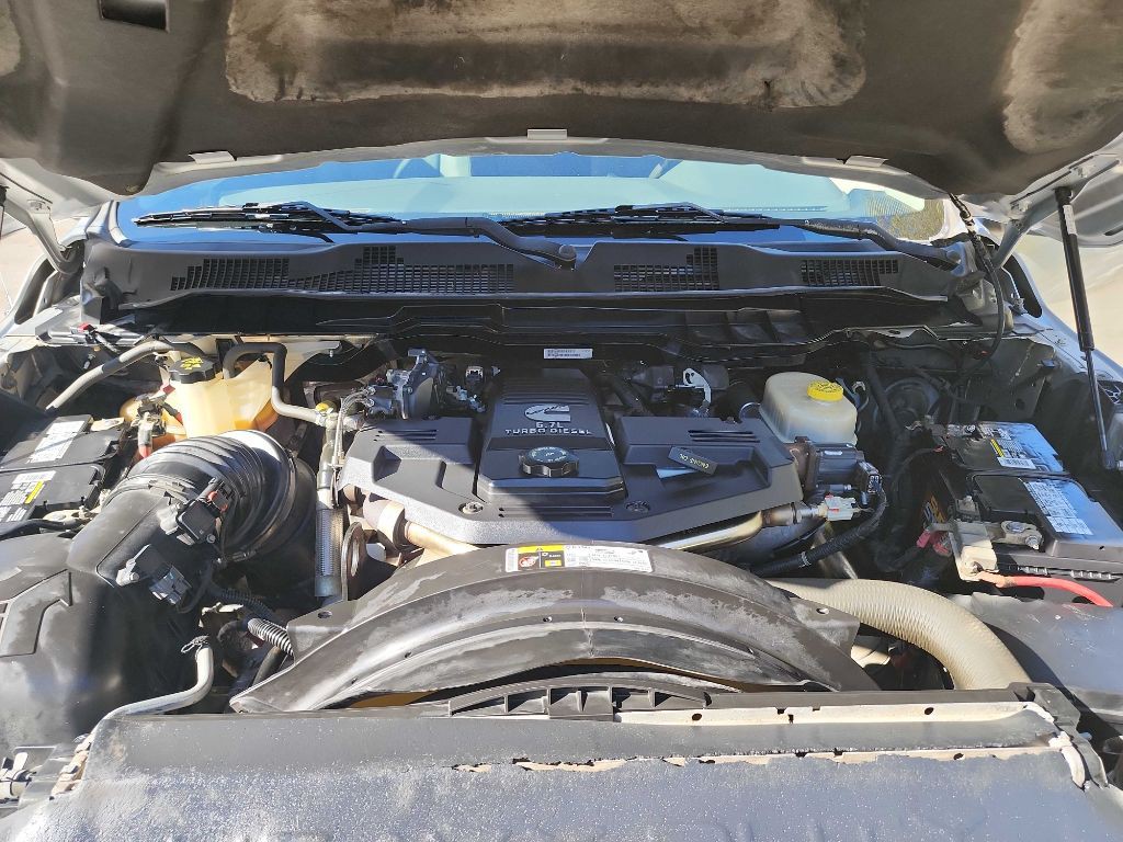 2016 RAM 3500 Image 37