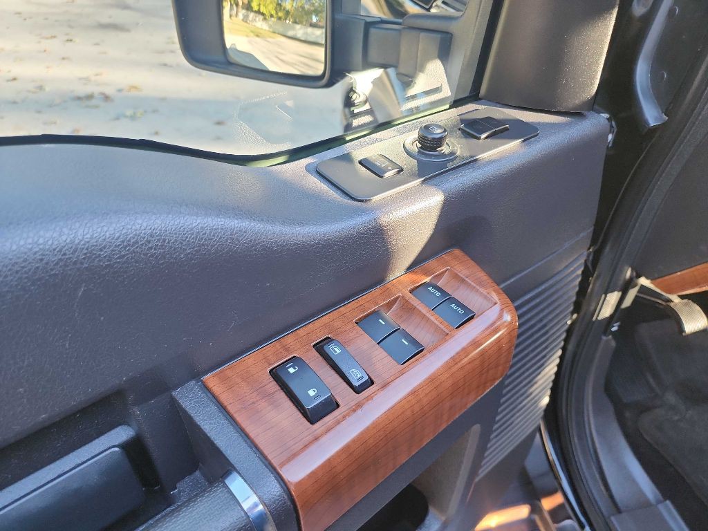 2016 Ford F-250 Image 18