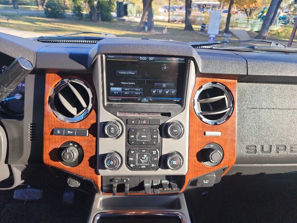 2016 Ford F-250 Image 28