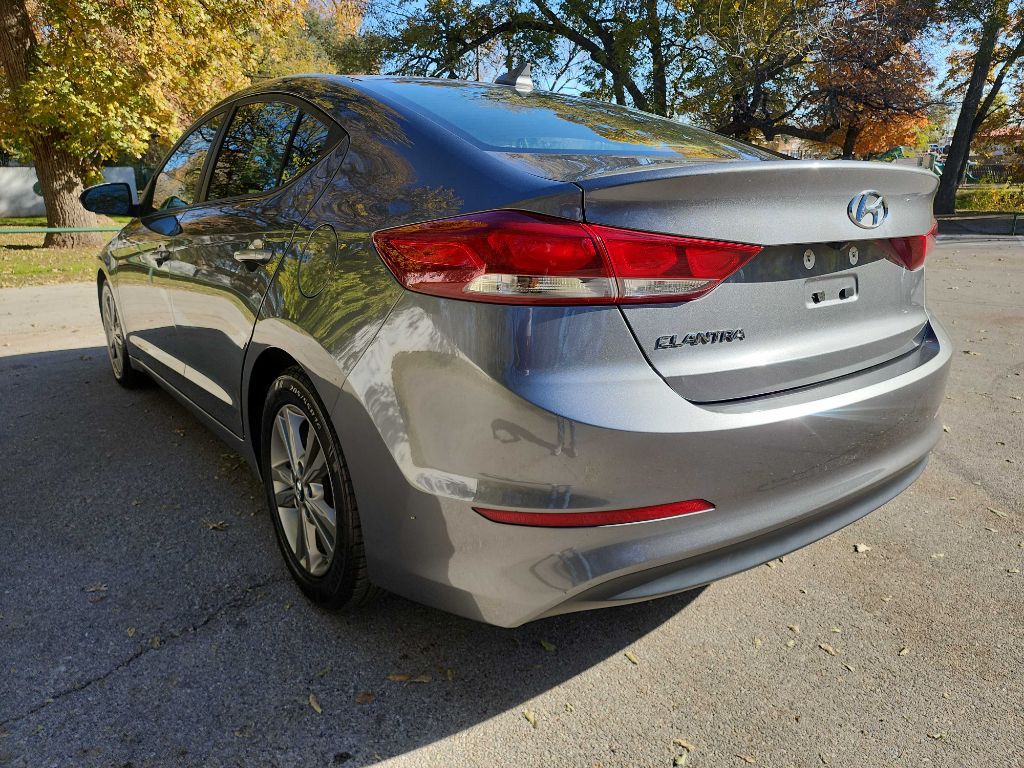 2018 Hyundai Elantra Image 5