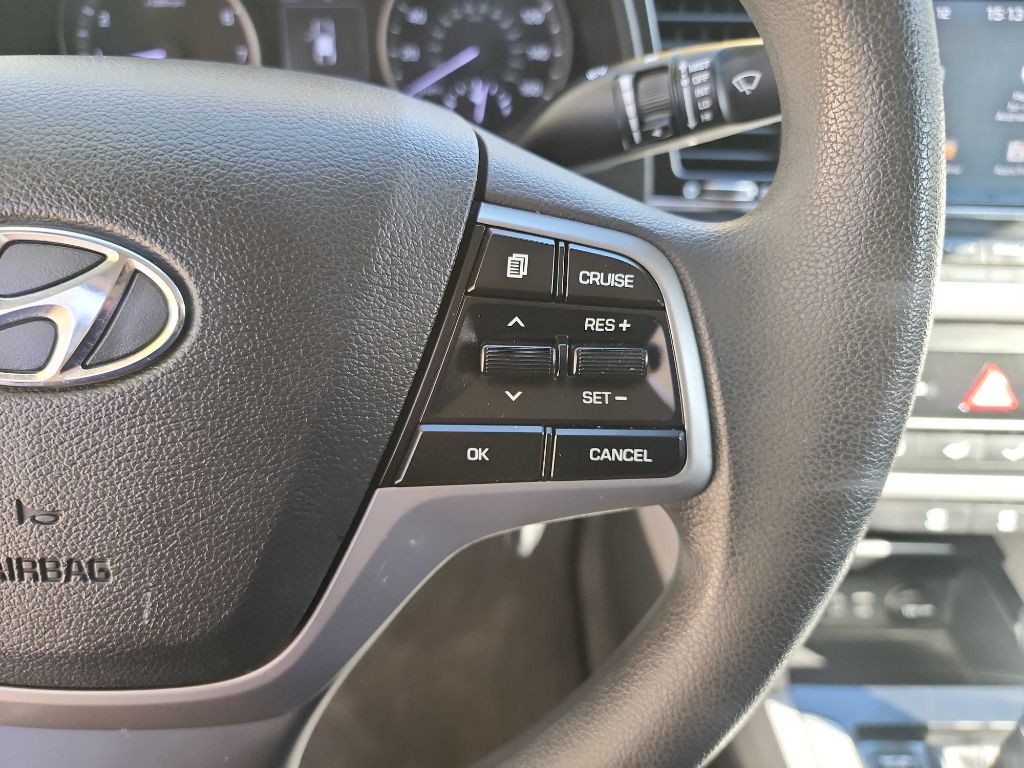 2018 Hyundai Elantra Image 15