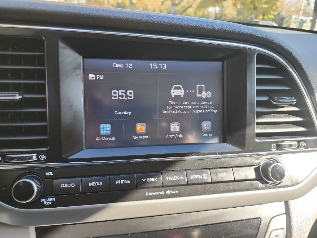 2018 Hyundai Elantra Image 21