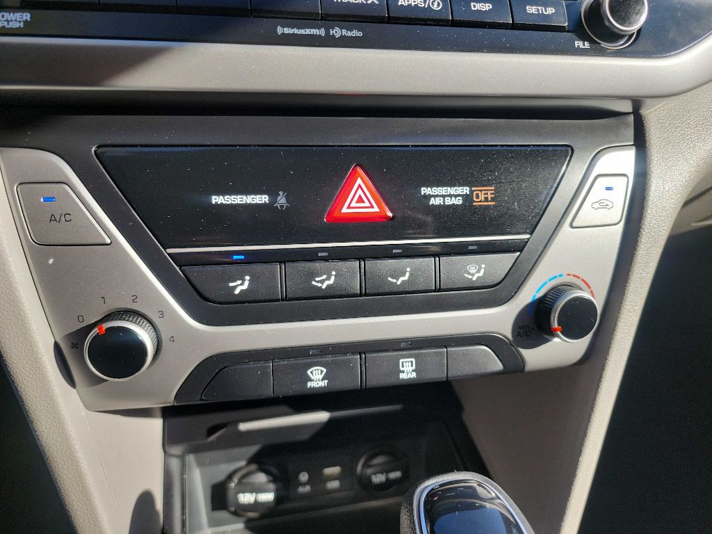 2018 Hyundai Elantra Image 23