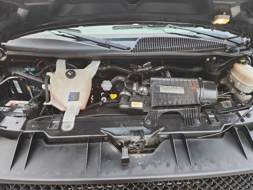 2015 Chevrolet Express Image 30