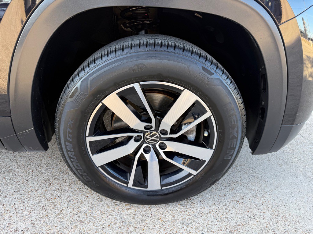 2021 Volkswagen Atlas Image 12