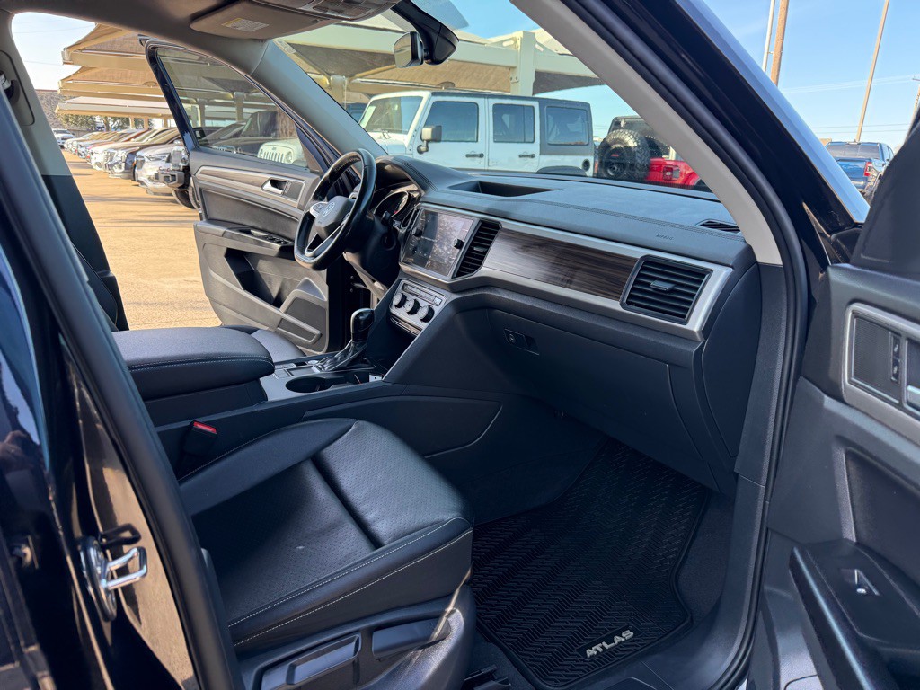 2021 Volkswagen Atlas Image 16