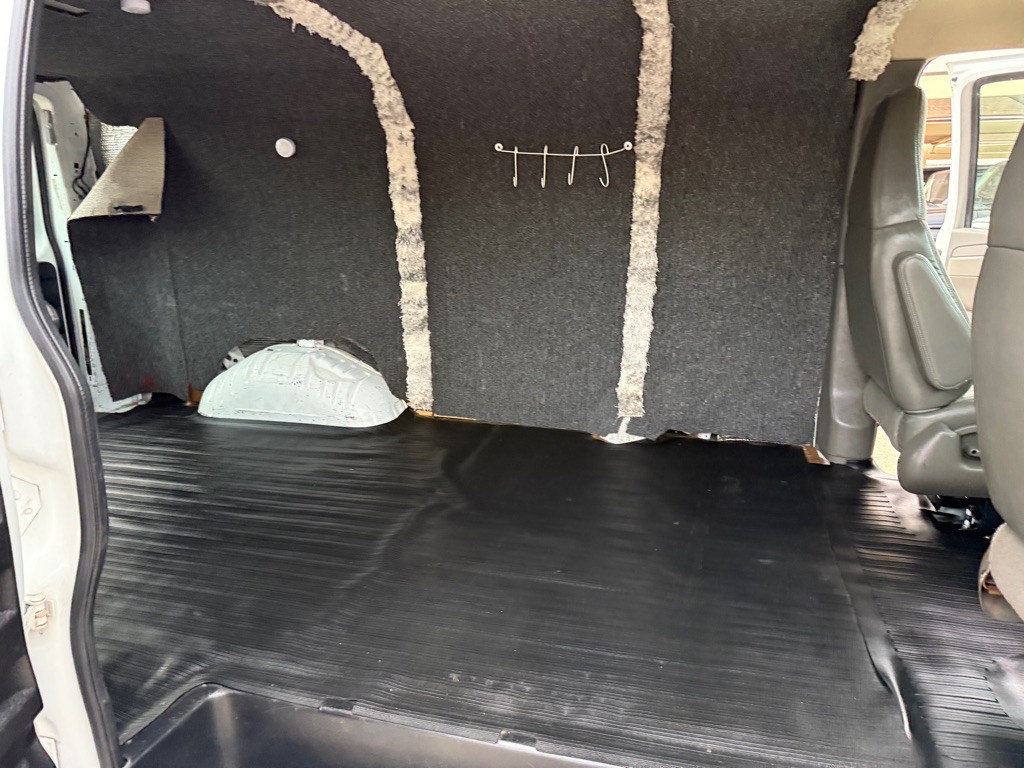 2007 GMC Savana Image 15